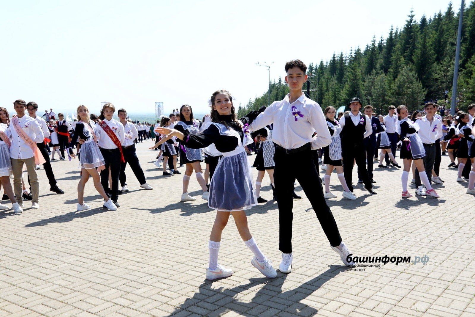 Стали известны даты проведения последнего звонка и выпускного в 2026 году