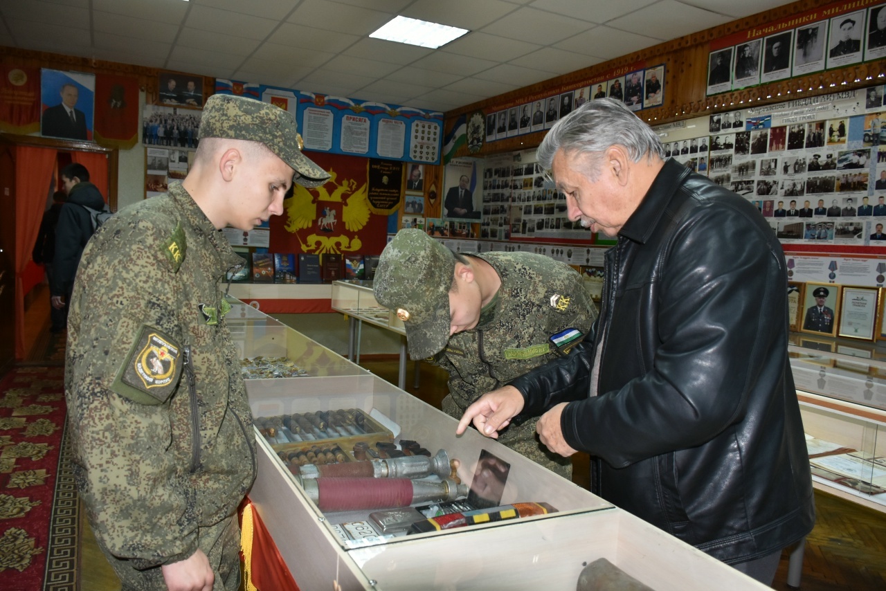 Виктор Воробьёв: «В Послании особое внимание уделено патриотическому воспитанию»